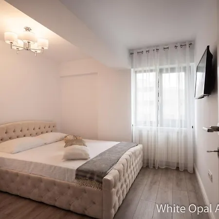 Opal * Constanta
