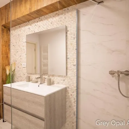 Apartment Opal